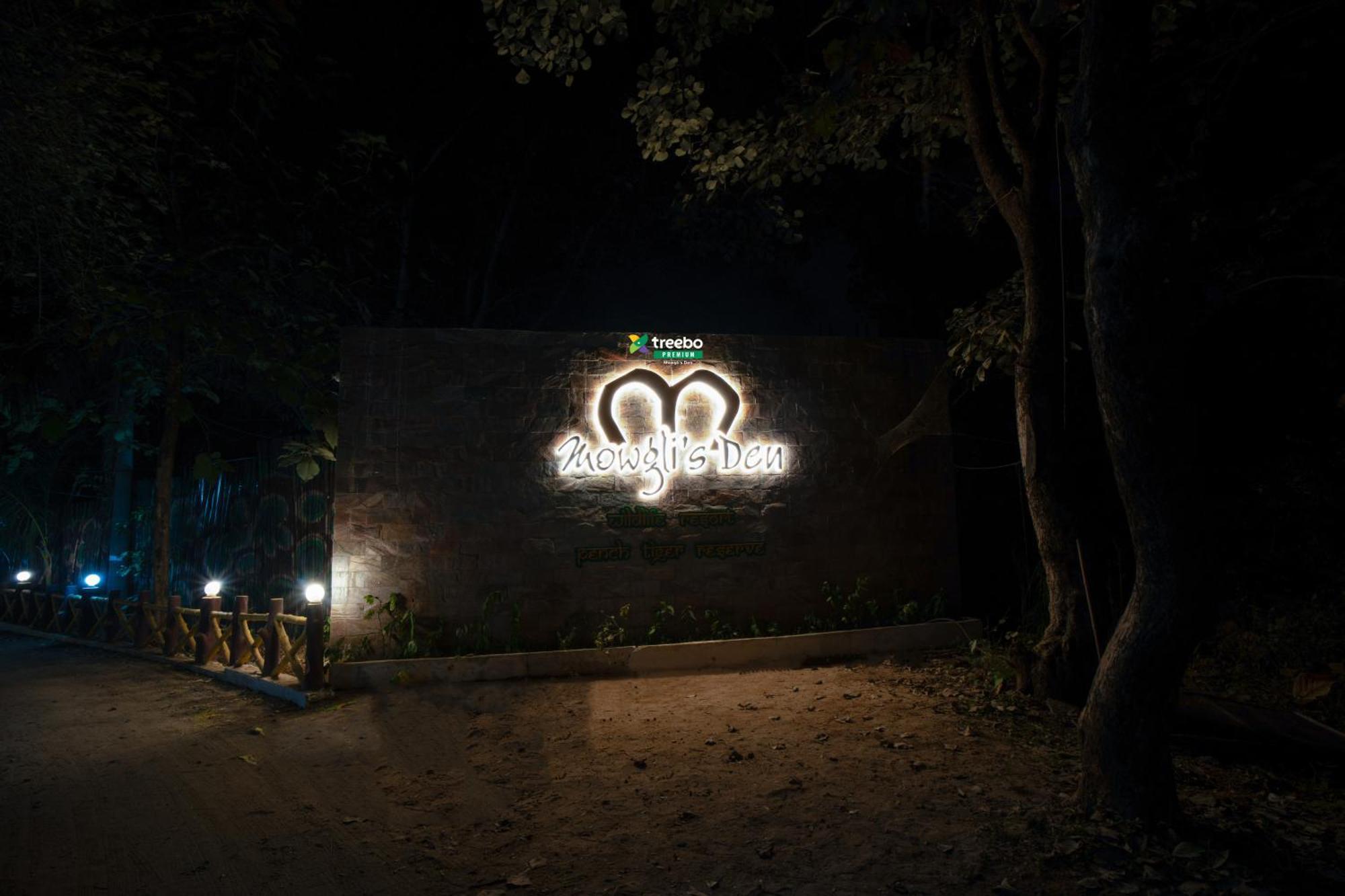 Treebo Premium Mowgli'S Den, Pench Hotel Khawasa Exterior photo