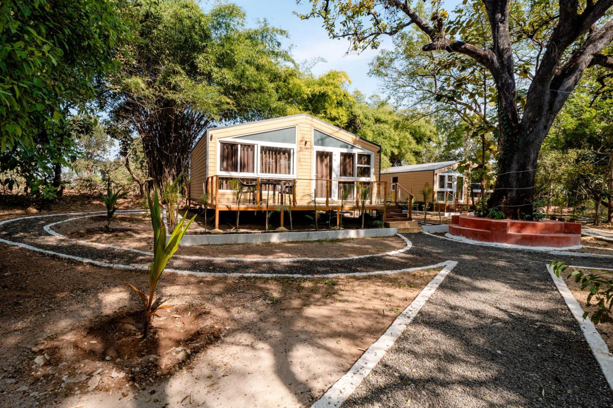 Treebo Premium Mowgli'S Den, Pench Hotel Khawasa Exterior photo