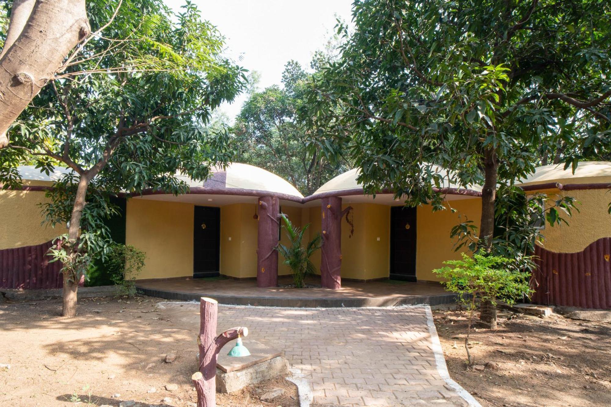 Treebo Premium Mowgli'S Den, Pench Hotel Khawasa Exterior photo